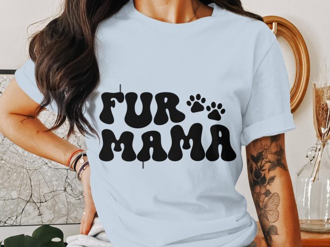 Fur Mama T-Shirt: Cute Animal Paw Print Tee Funny Pet Apparel – Perfect Dog Mom Gift & Pet Lover Shirt