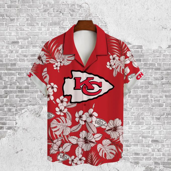 Kansas City Chiefs 2023 AOP 3D Button 3D Button Hawaiian Shirt Gift for Men Dad Father Gift for Men Dad Father V29