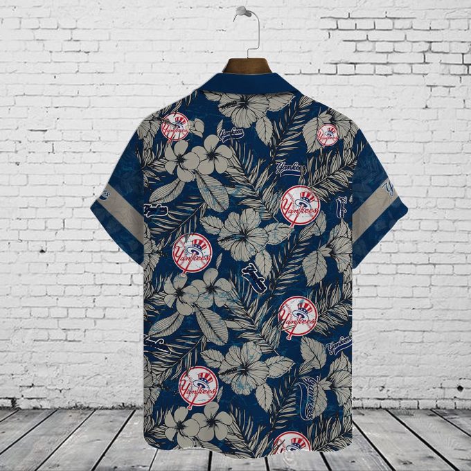 New York Yankees 2023 AOP 3D Button 3D Button Hawaiian Shirt Gift for Men Dad Father Gift for Men Dad Father V13