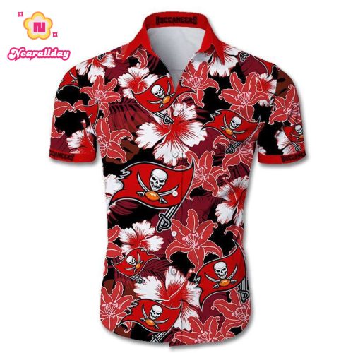 Beach Shirt Tampa Bay Buccaneers Hawaiian All over print Shirt Tropical Flower Short Sleeve Slim Fit Body