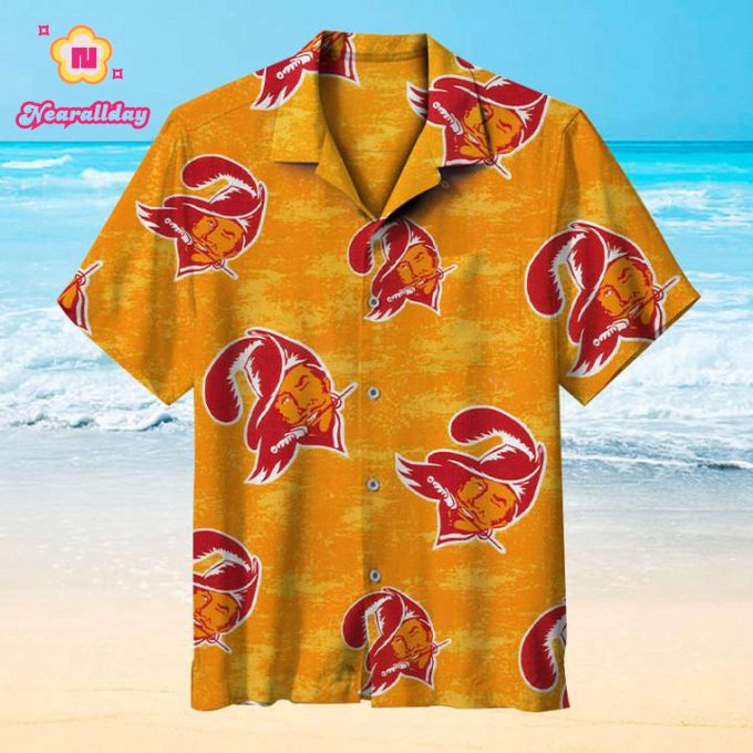 NFL Tampa Bay Buccaneers Hawaiian Shirt Regular Fit Short Sleeve